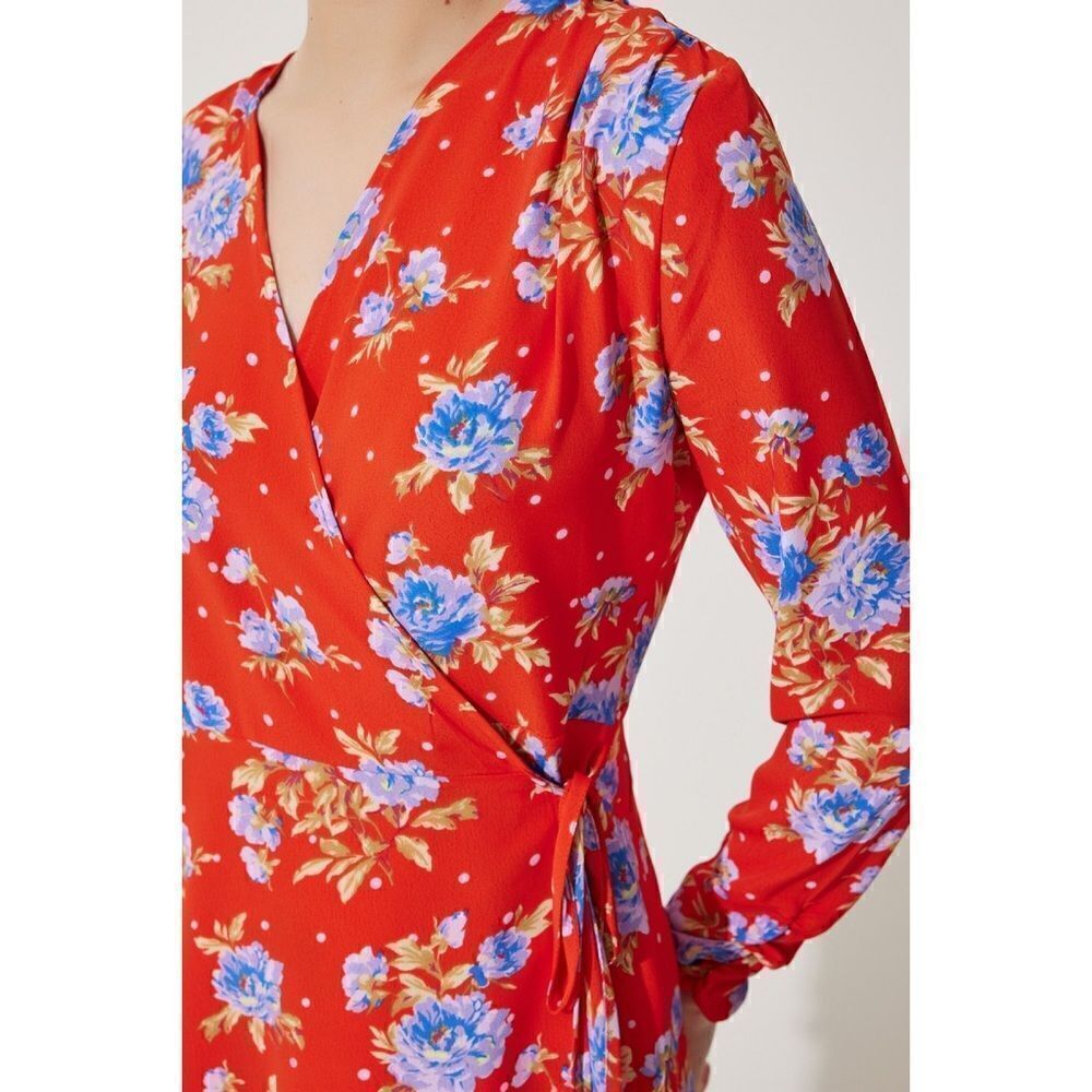 NWT Zara Blogger’s Favorite Red Floral Long Sleeve V-Neck Wrap Dress, Small - Picture 7 of 16